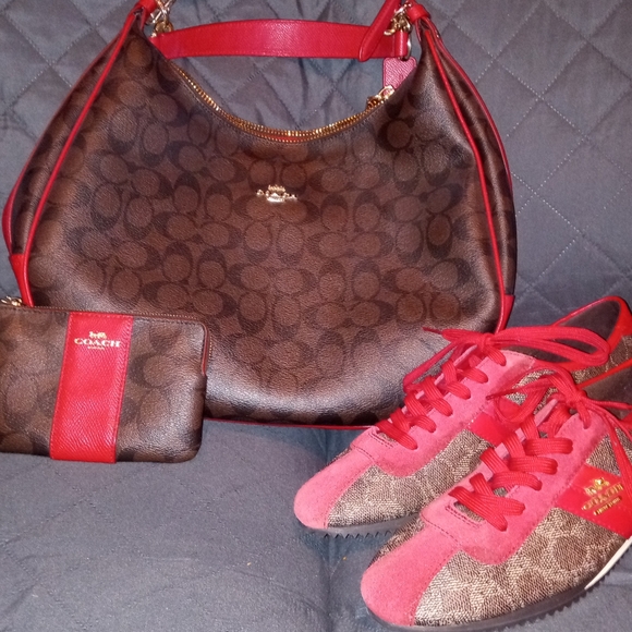 Coach wallet , purse,shoe matching bundle! - Picture 3 of 8